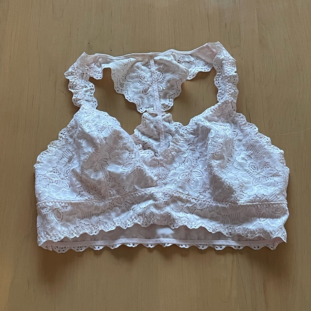 FELINA - Lace Bralette